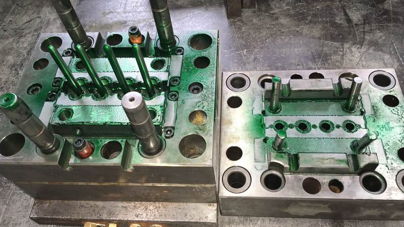 成都塑胶模具代工代理：揭秘模具制造背后的关键要素